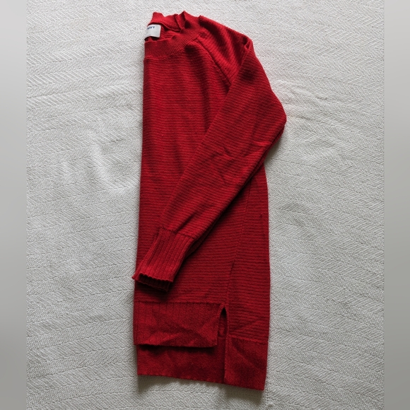 Set of 2 Old Navy Sweaters - Picture 5 of 7